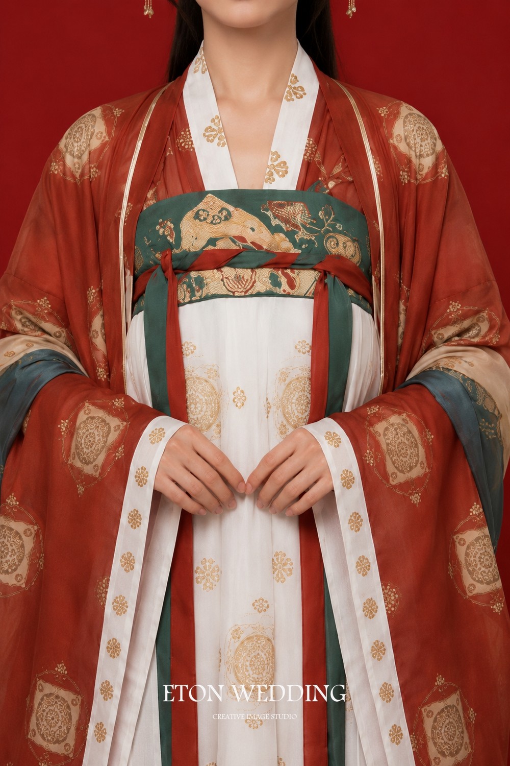 中式禮服,秀禾服,新中式禮服,漢服,漢婚服,龍鳳褂